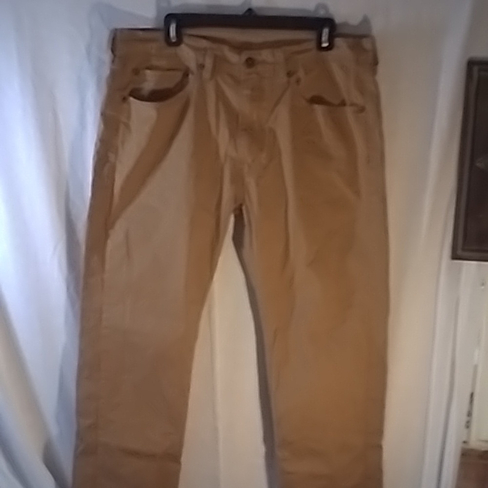 Levi's